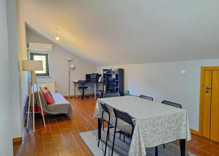 Cantinho Do Mel * Каштру-Дайри