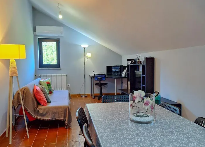 Проживание в семье Cantinho Do Mel