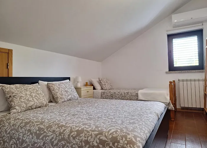 Quarto em Acomodações Particulares Cantinho Do Mel
